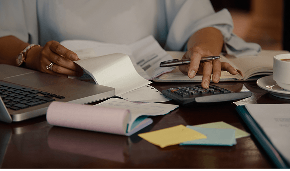 Timelines (with regular progress updates)